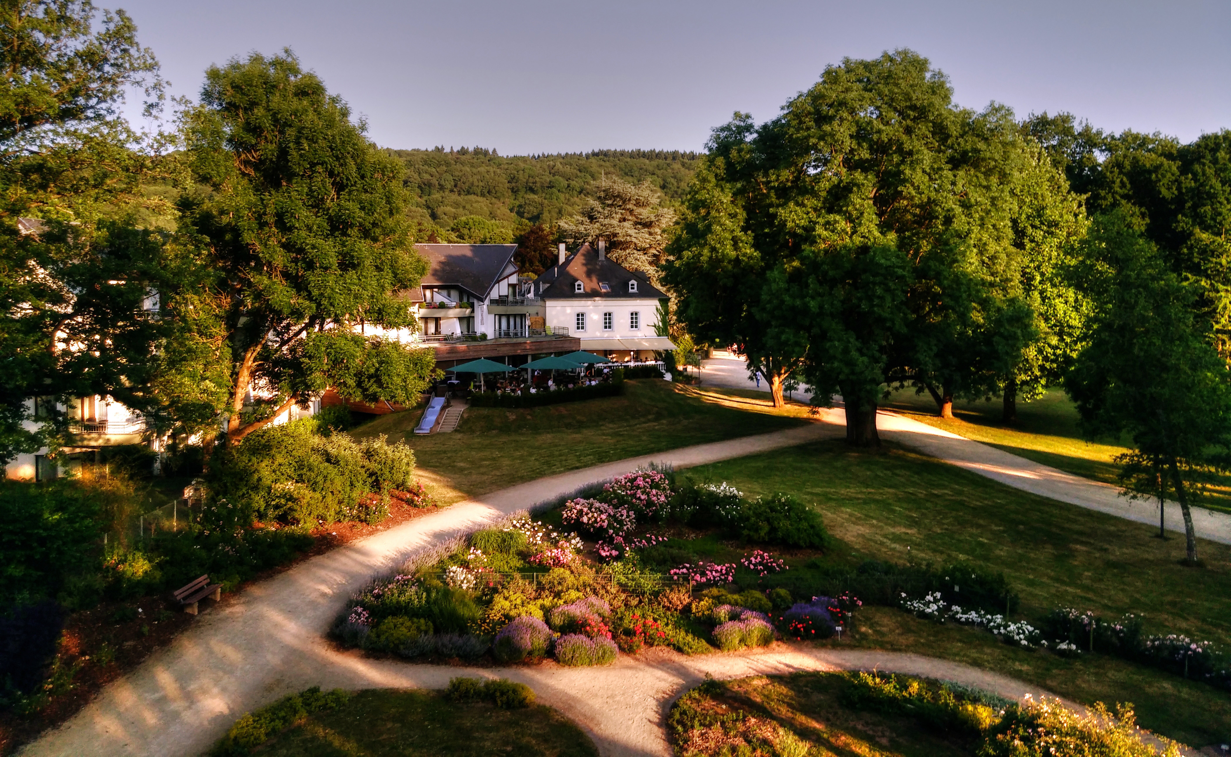 Nells Park Hotel